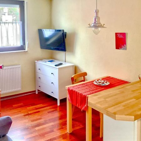 Ferienwohnung Maeder Schaafheim エクステリア 写真