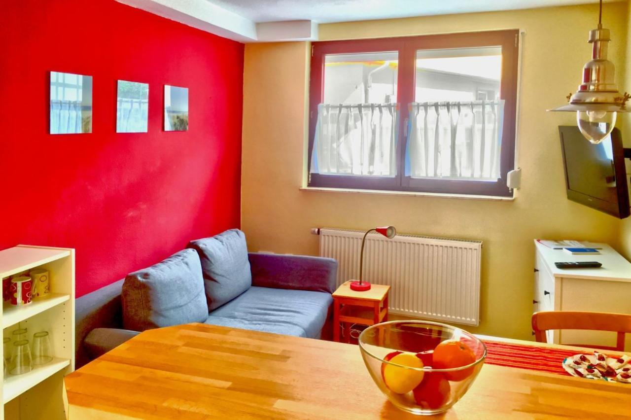 Ferienwohnung Maeder Schaafheim エクステリア 写真