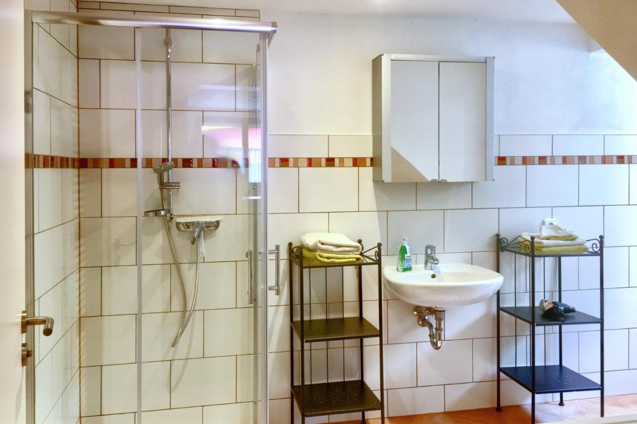 Ferienwohnung Maeder Schaafheim エクステリア 写真